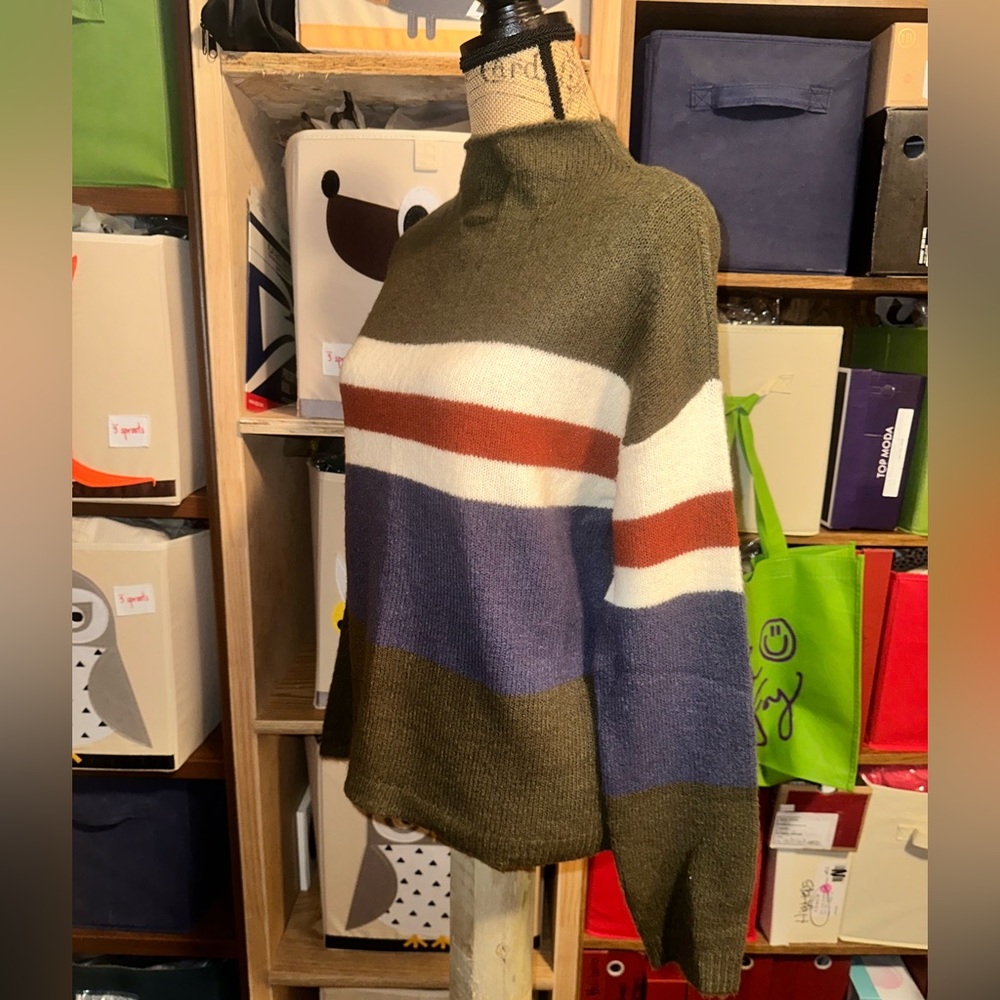 Hem & Thread Sweater - Picture 8 of 15